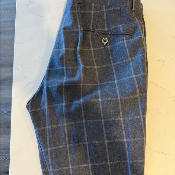 Jack Victor Men's Classic Checkered Suit - Picture 5 of 6